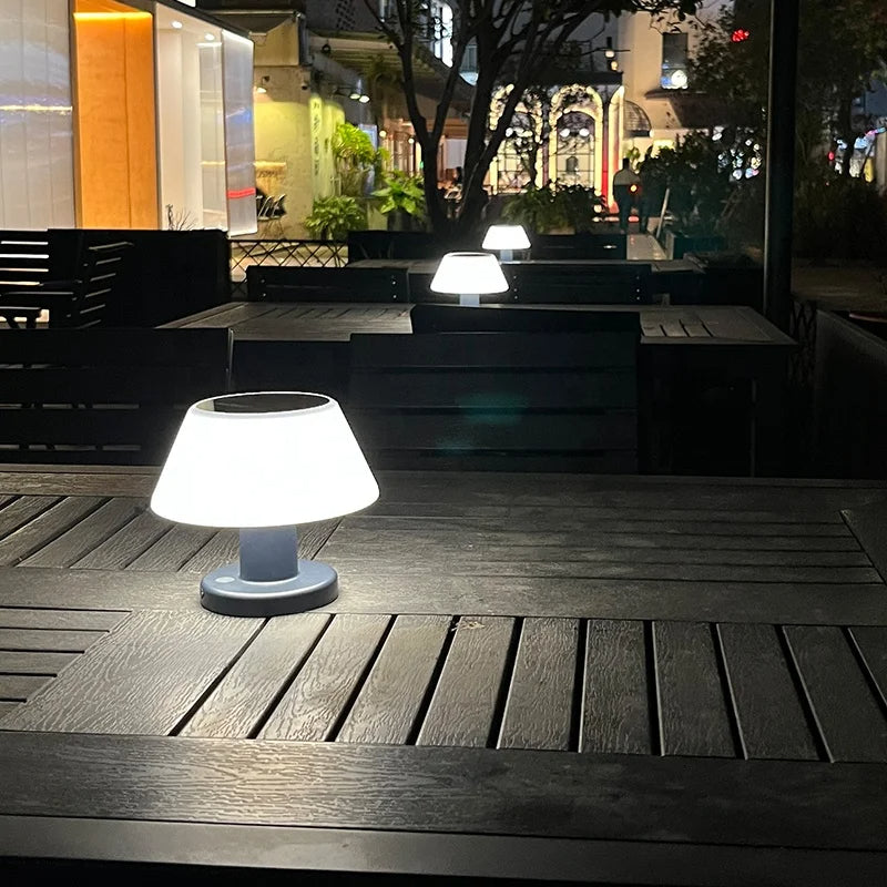 Zonne-energie Tafellamp – Oplaadbaar, Waterdicht en Modern LED-Design