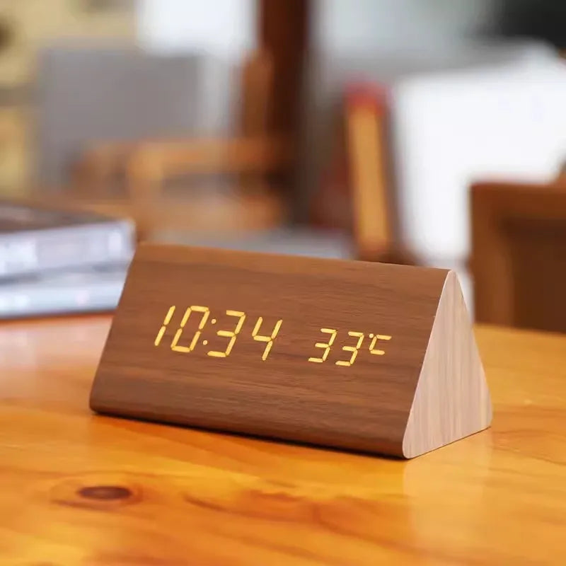 Digitale Houten Wekker – LED Display, Spraakbesturing, Instelbare Helderheid