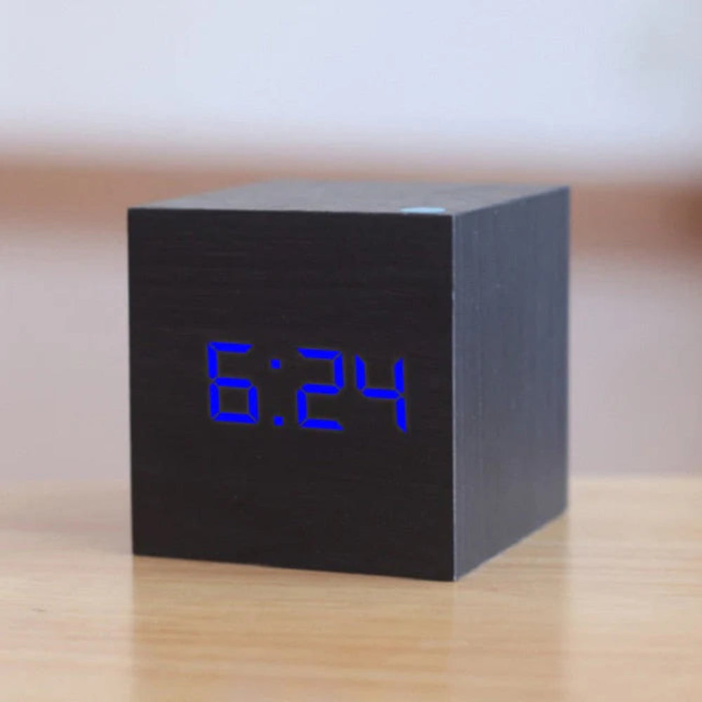 Compacte Mini Digitale Wekker met Instelbare Helderheid en Nachtmodus - LED Wekker voor Tijd, Datum en Temperatuur