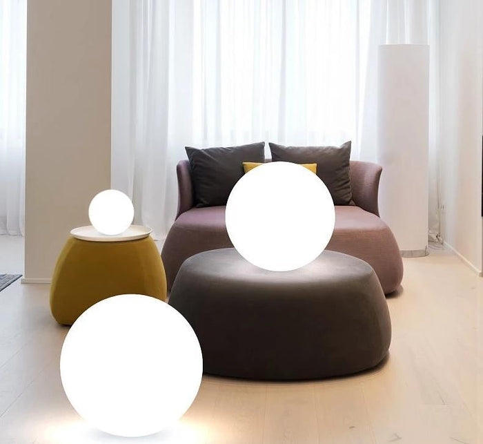 Draagbare Buitenlamp met Afstandsbediening – Moderne Lamp in 4 Kleuren, USB Oplaadbaar, Geschikt voor Binnen en Buiten