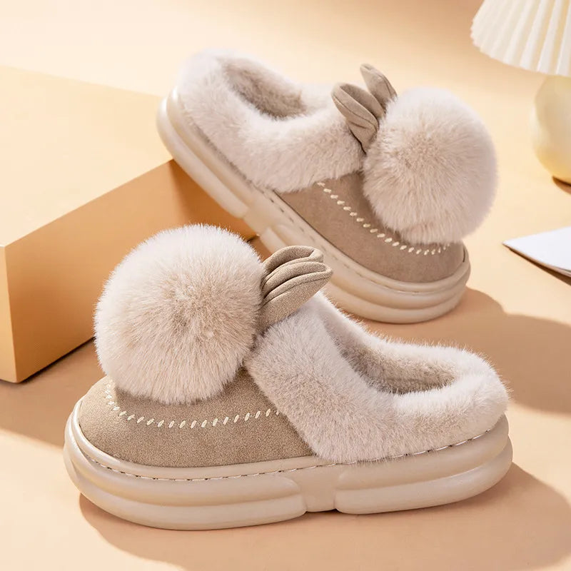 Fluffy Bunny Slippers met Faux Leer en Luxe Faux Bontvoering voor Ultiem Comfort en Warmte - Verkrijgbaar in Meerdere Maten