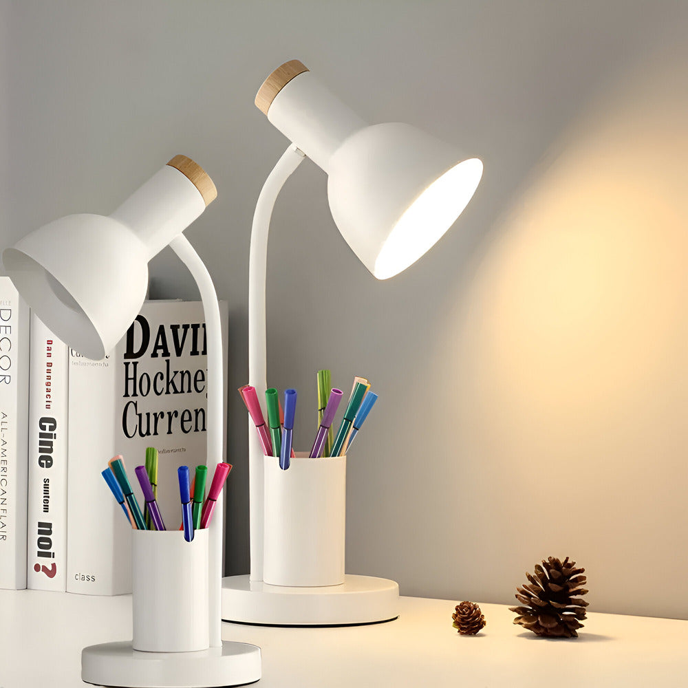 Moderne Scandinavische LED-tafellamp met stijlvolle pennenhouder - oogvriendelijke verlichting voor kantoor, lees- en woondecoratie