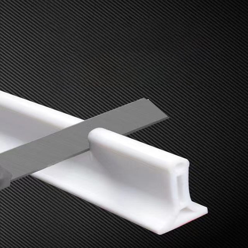 Waterdichtingsstrip voor badkamers en keukens – flexibel, duurzaam, zelfklevend
