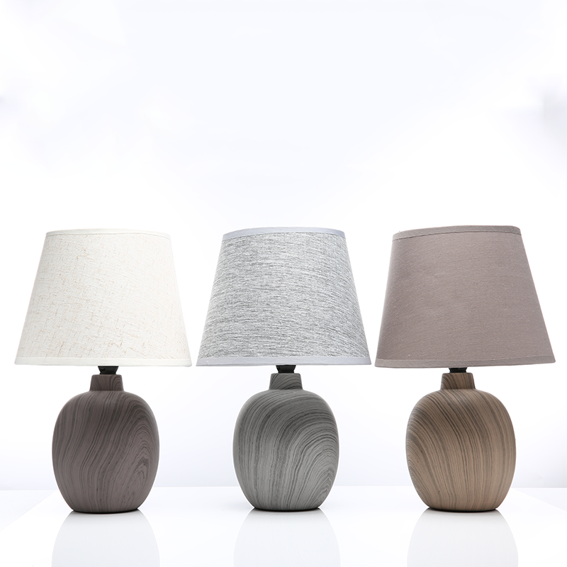 Moderne LED Tafellamp – Oplaadbaar & Verstelbare Helderheid – Energiebesparend Ontwerp