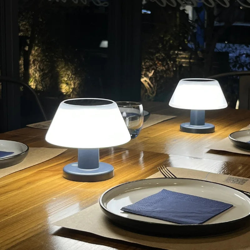 Zonne-energie Tafellamp – Oplaadbaar, Waterdicht en Modern LED-Design