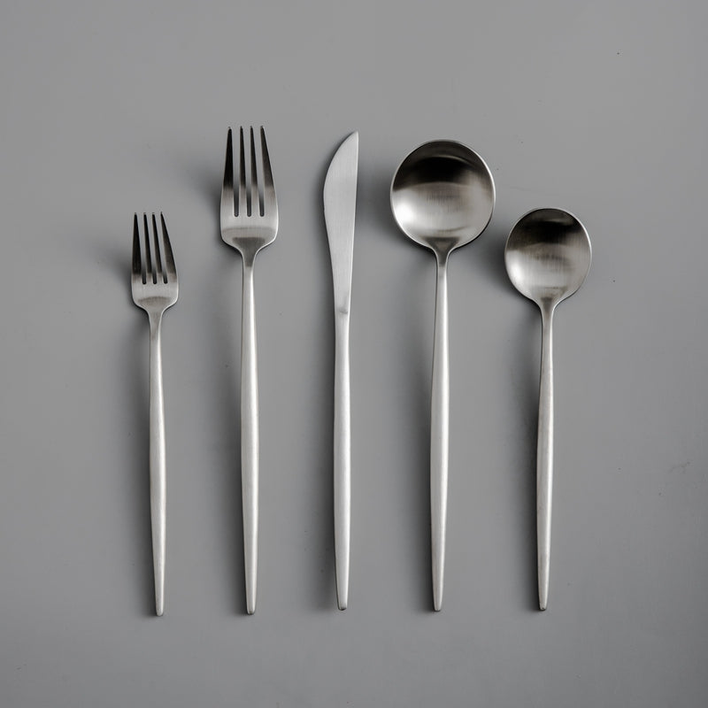 Elegant Bestekset - Verfijnd Tafelgerei voor Elke Maaltijd, Duurzaam en Comfortabel Ontwerp