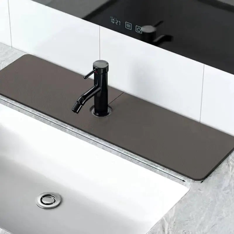 AquaMat Gootsteen mat voor keuken- en badkamerkranen – Hoogwaardig materiaal, antislip achterkant, gemakkelijk schoon te maken