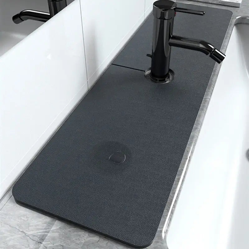 AquaMat Gootsteen mat voor keuken- en badkamerkranen – Hoogwaardig materiaal, antislip achterkant, gemakkelijk schoon te maken