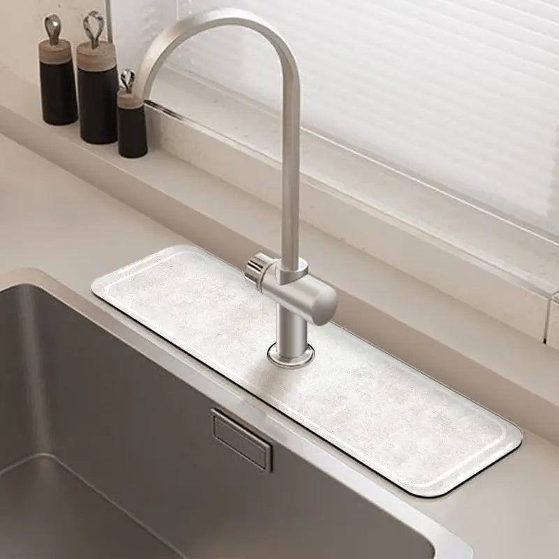 AquaMat Gootsteen mat voor keuken- en badkamerkranen – Hoogwaardig materiaal, antislip achterkant, gemakkelijk schoon te maken