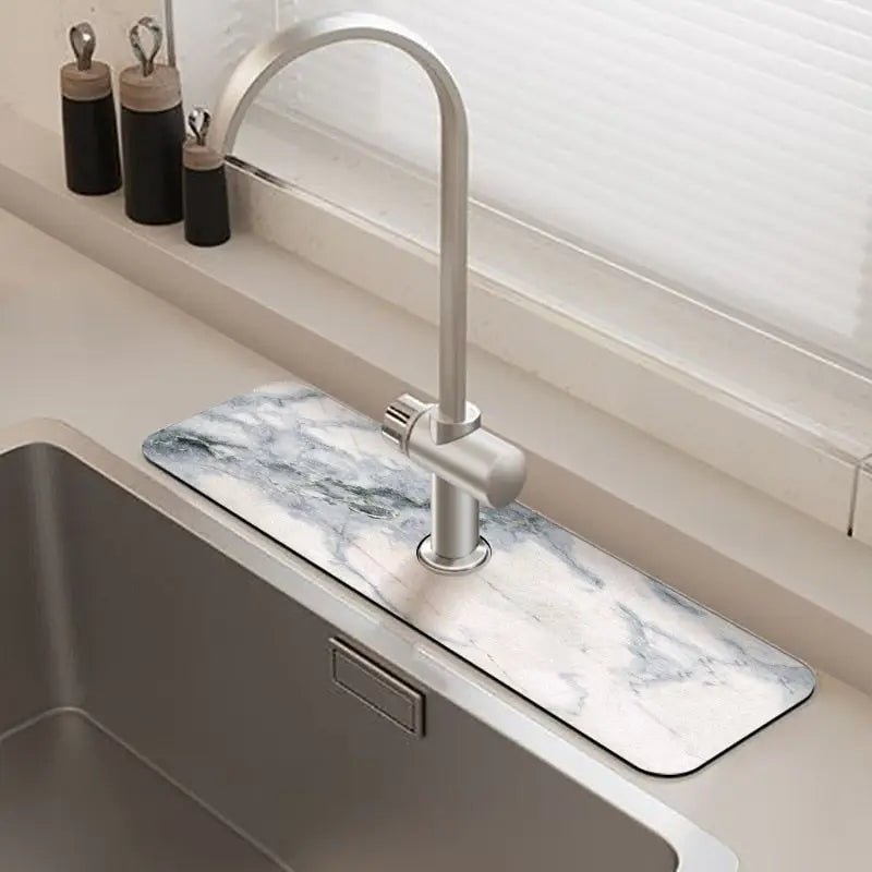 AquaMat Gootsteen mat voor keuken- en badkamerkranen – Hoogwaardig materiaal, antislip achterkant, gemakkelijk schoon te maken