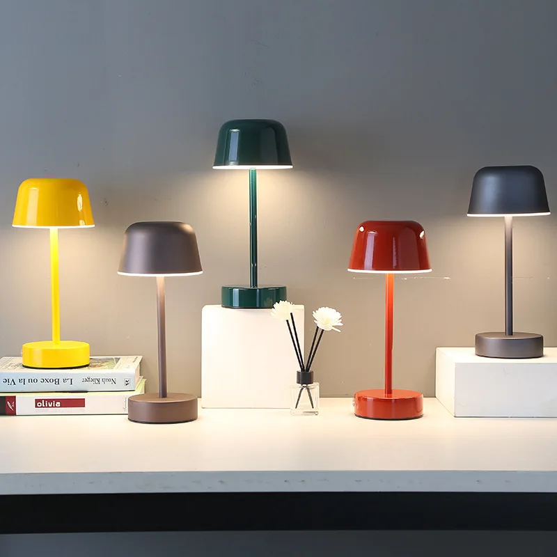 Dimbare Oplaadbare Tafel Lamp met Batterij – Compact en Draagbaar, Drie Lichtkleuren, Modern Ontwerp