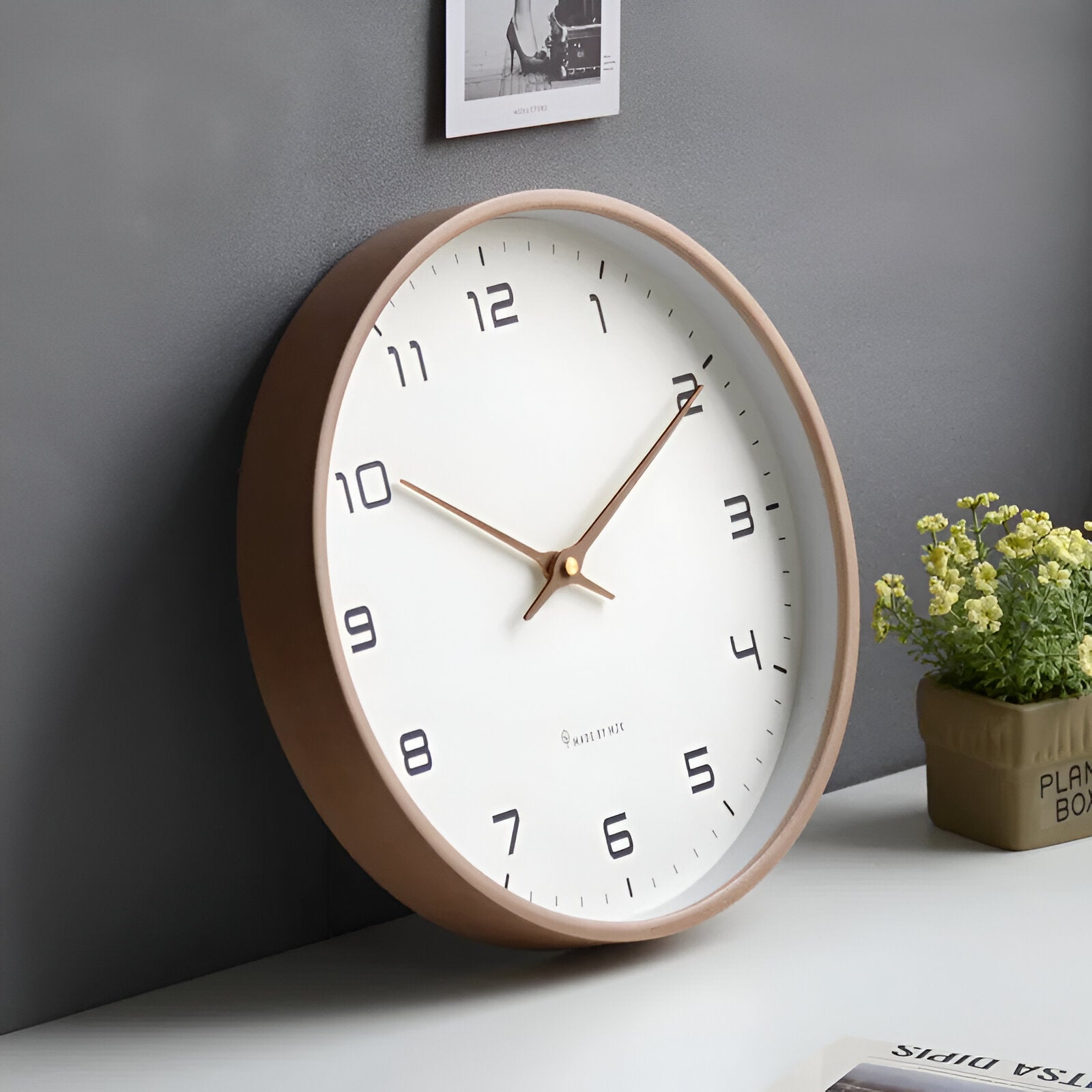 EleQuartz Klok - Ronde Wandklok - Nordic Houten Wandklok