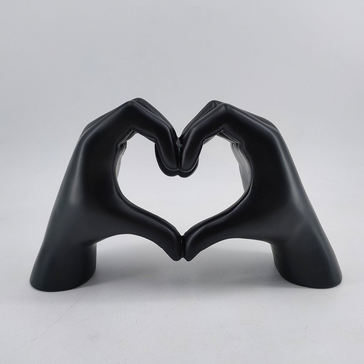 Handgemaakte Houten Decoratie in Hartvorm – LoveSculpt voor Warmte en Liefde in Huis