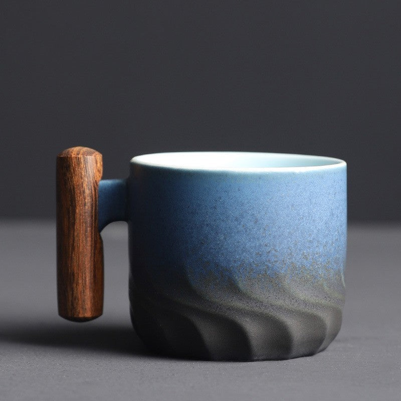 Handgemaakte kop met handvat – Japans ontwerp voor espresso en sake