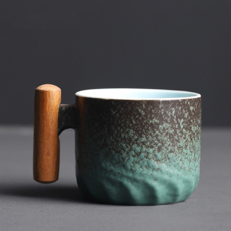 Handgemaakte kop met handvat – Japans ontwerp voor espresso en sake