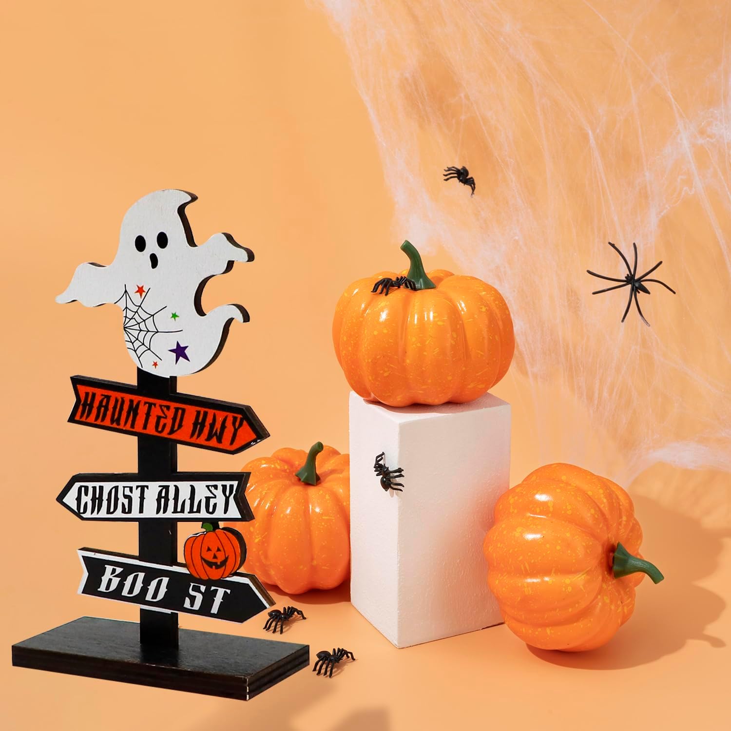Houten Halloween Pompoen Decoratie – Moderne Tafeldecoratie voor Spookachtige Versiering