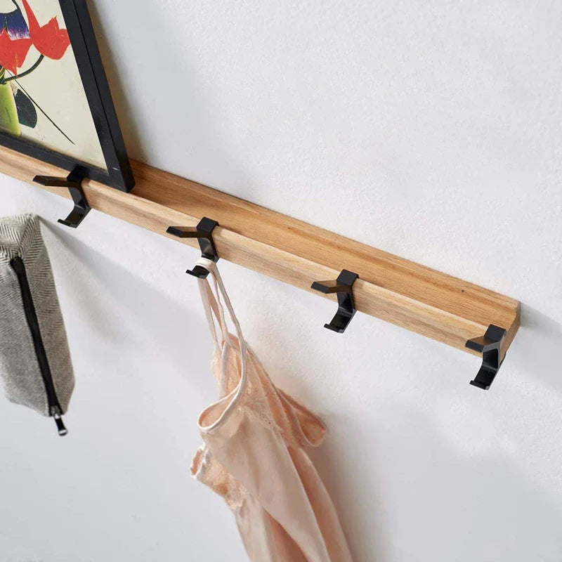 Zwarte wandkapstok met 5 dubbele kapstokken – Modern Scandinavisch design voor hal en slaapkamer